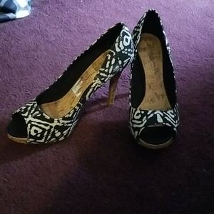 Kate by Christian Siriano heels